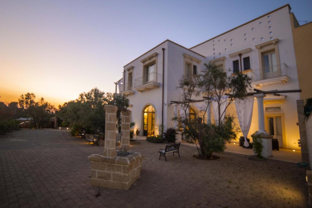 Casale Donna Rosa Bed & Breakfast Sannicola Exterior photo