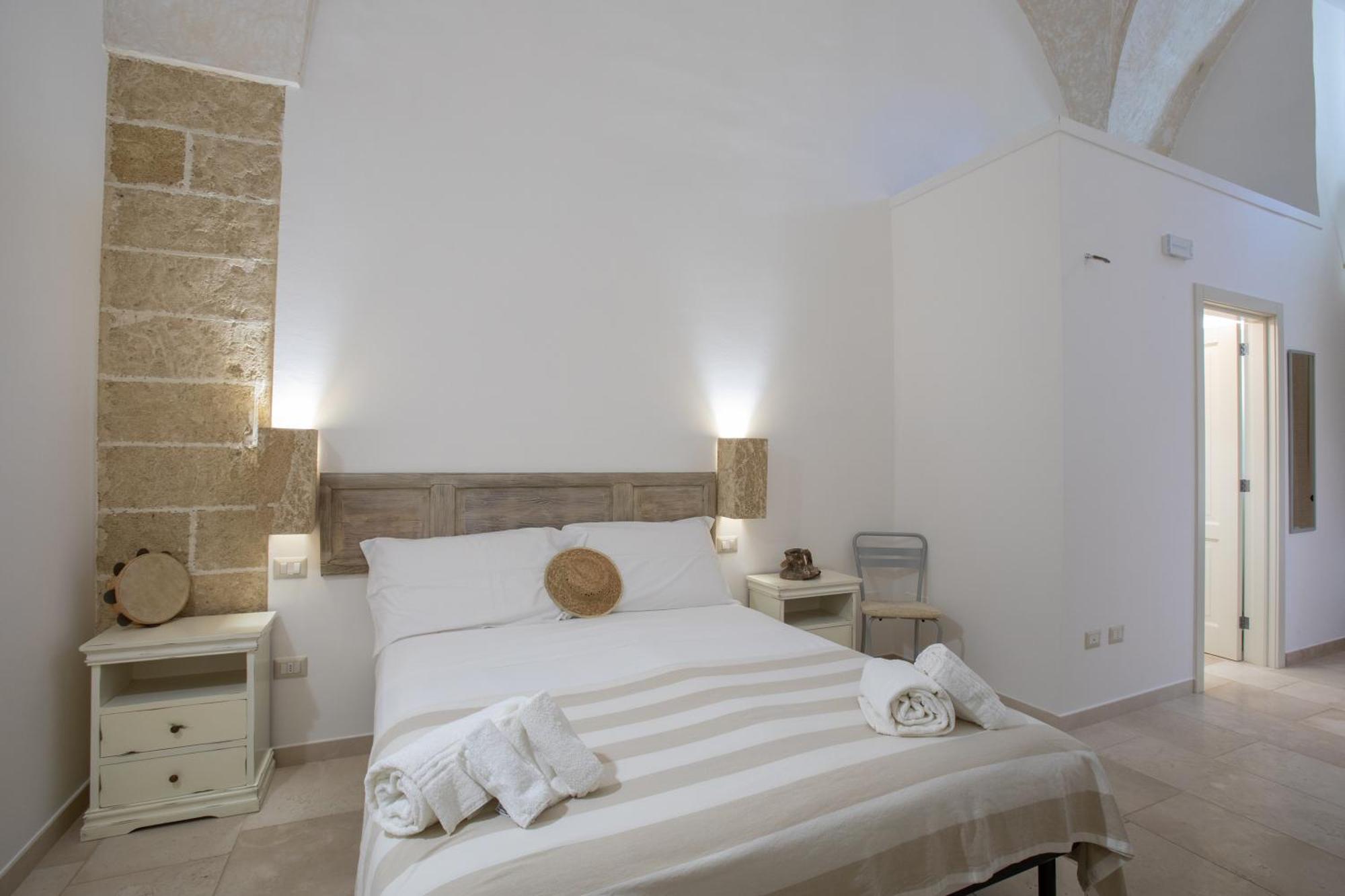 Casale Donna Rosa Bed & Breakfast Sannicola Exterior photo